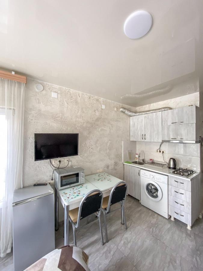 Apartment Studio Maksim Batumi Luaran gambar