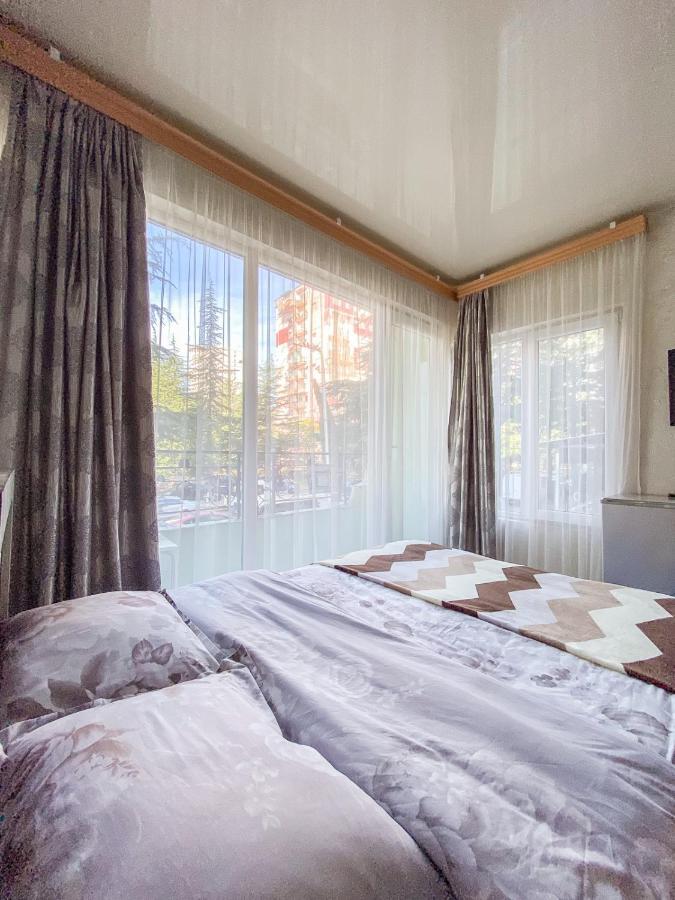 Apartment Studio Maksim Batumi Luaran gambar