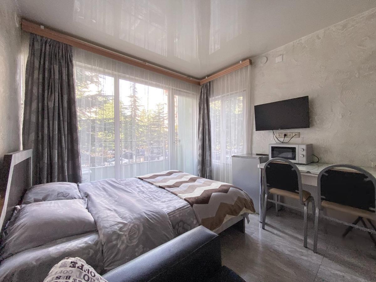 Apartment Studio Maksim Batumi Luaran gambar
