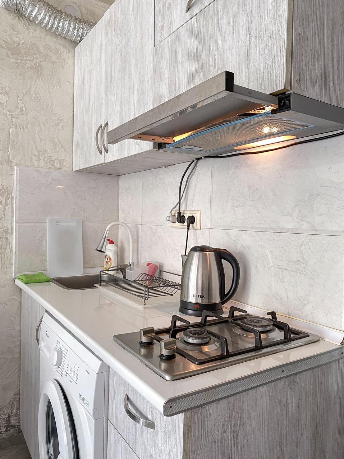 Apartment Studio Maksim Batumi Luaran gambar